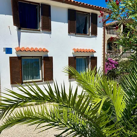 Apartamento Azriel Vir